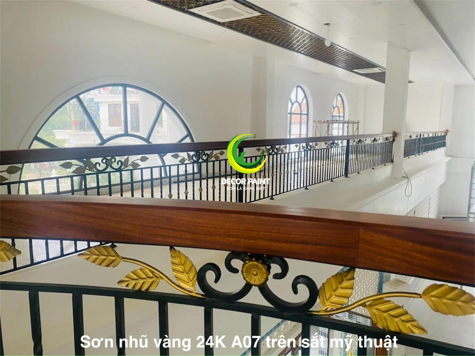 Sơn nhũ vàng 24K A07 cho lan can, cầu thang sắt